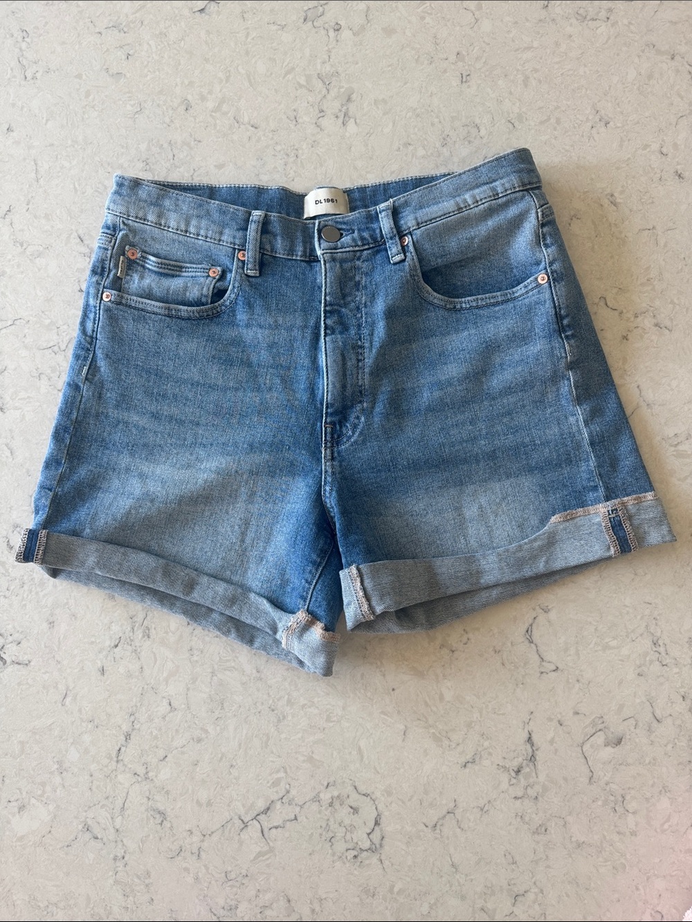 DL1961 Zoie Women's Denim Shorts size 29 EUC